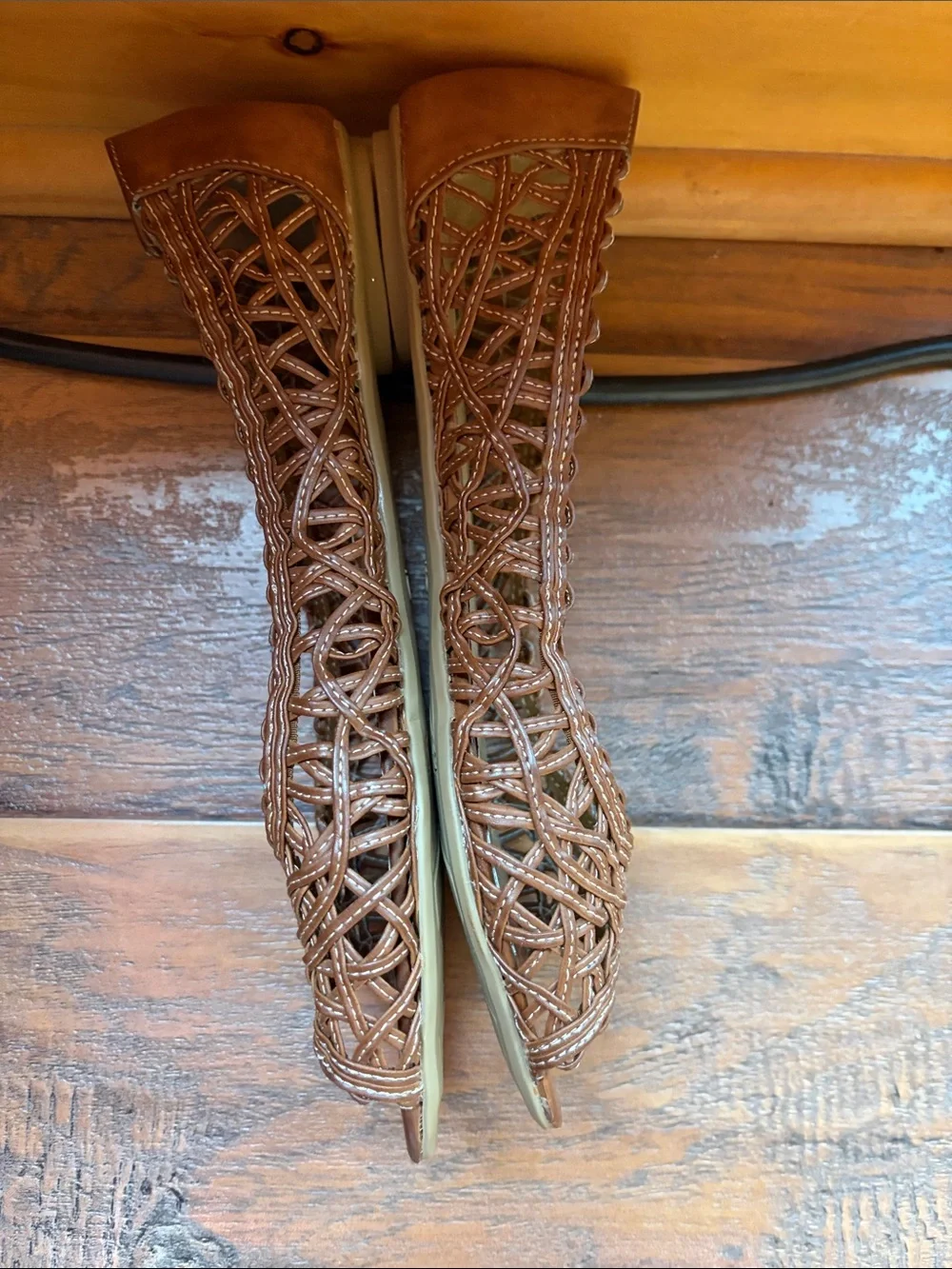 Christian Siriano Woven Brown/Tan Women's Flats -Size 9